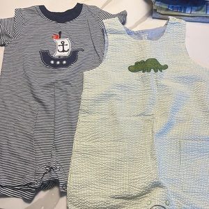 Set of 2 Carters 24 mon boys outfits